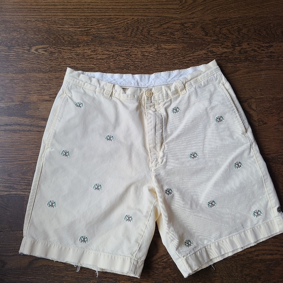 J.Crew Broken In Regular Fit Men's Cream Embroidered Anchors Shorts Sz.35 - Picture 1 of 9